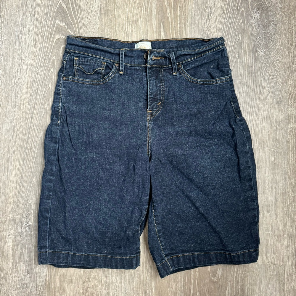 Levi’s Dark Wash Capris